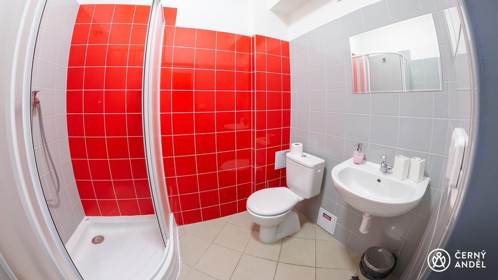 Cerny Andel Hotel Мост Екстериор снимка